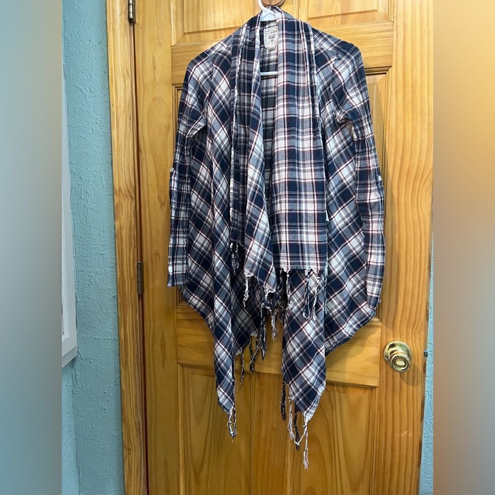 Billabong size S navy plaid cardigan